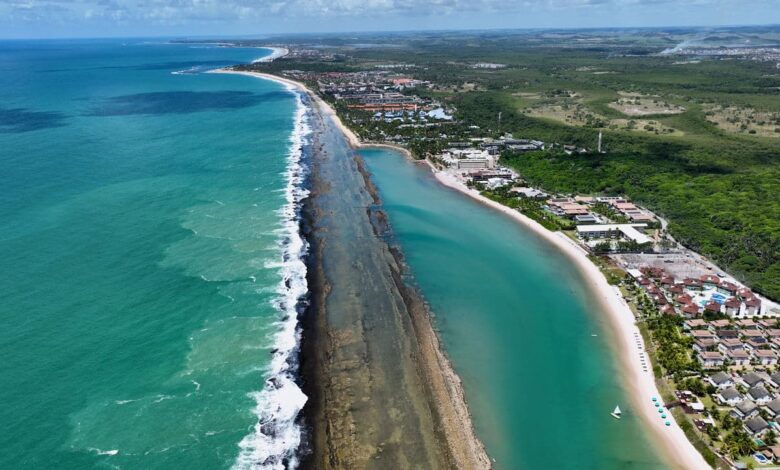 Litoral pernambucano tem paraíso de piscinas naturais -