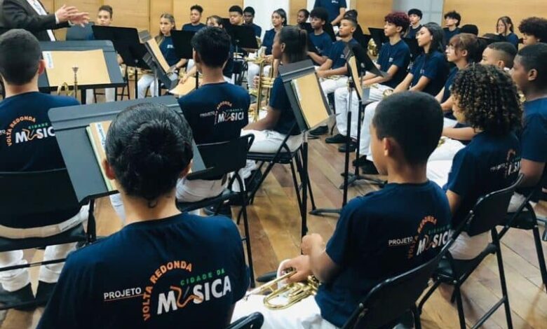 Projeto “Cidade da Música” se apresenta no Conexão Mega Cidadania em Volta Redonda