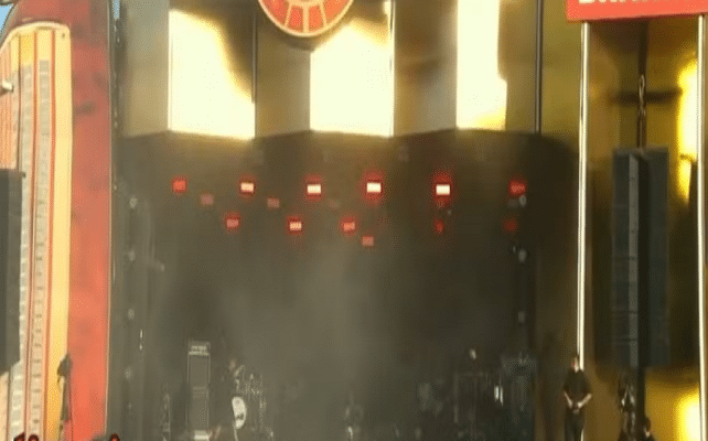 Princípio de incêndio atinge palco em show da dupla Iguinho e Lulinha na Bahia
