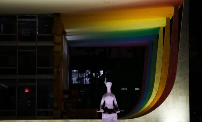 LGBT no STF: vácuo legislativo e necessidade de efetivação - 27/06/2025 - Cotidiano