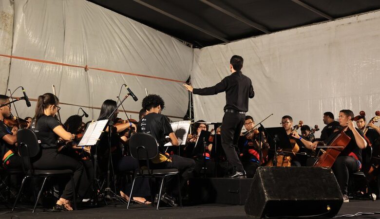 Orquestra Jovem de Sergipe encerra turnê com apresentações em Moita Bonita e Poço Verde
