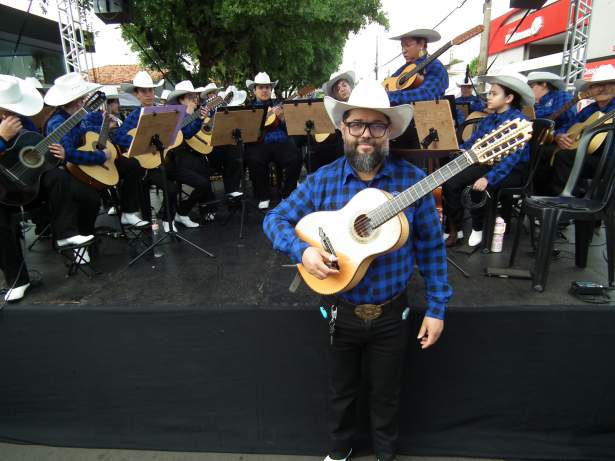 Orquestra Popular de Música Caipira se apresenta no encerramento do ‘Juninão’