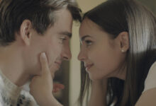 (L to R) Corey Mylchreest as Jamie and Sofia Carson as Anna in My Oxford Year.