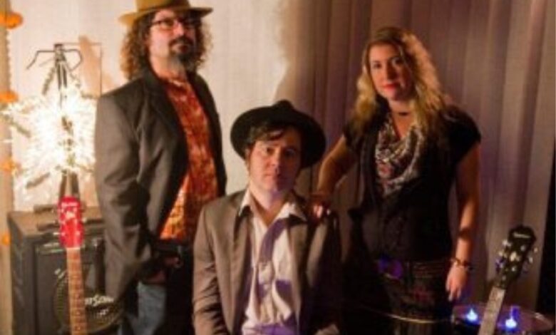 Banda Regis Martins & Cia Fantasma se apresenta nesta sexta-feira em Ribeirão