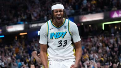 Sources - Bucks waive Damian Lillard, reach deal with Myles Turner