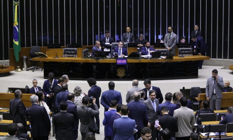 Câmara aprova projeto que flexibiliza licenciamento ambiental