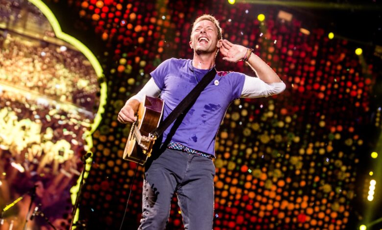 Astronomer HR chief Kristin Cabot resigns after Coldplay 'kiss-cam'