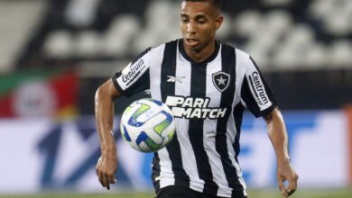 Corinthians avalia a contratação de ex-atacante do Botafogo