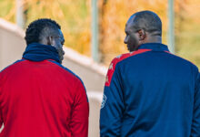 epa11731584 A handout photo made available by Genoa CFC of Mario Balotelli (L) and Patrick Vieira (R), the new head coach of Genoa, during his first training with the team in Genoa, Italy, 20 November 2024. EPA-EFE/GENOA CFC PRESS OFFICE