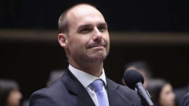 Eduardo Bolsonaro critica Nikolas Ferreira e acirra tensão interna na direita