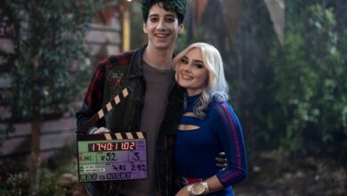 ZOMBIES 4: DAWN OF THE VAMPIRES - MILO MANHEIM, MEG DONNELLY