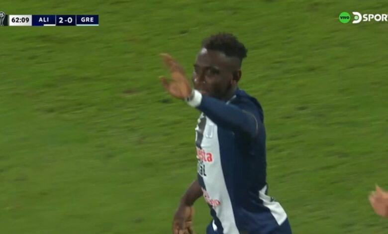 Golazo de Eryc Castillo con disparo esquinado en Alianza Lima vs Gremio por Copa Sudamericana 2025