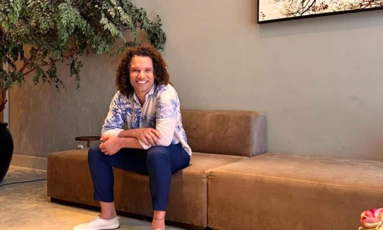 Ex-BBB acumula dívidas e vive de permuta em pousadas de SC: "Tudo isso vai passar"