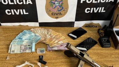 Operação prende gerente do tráfico em Fundão, além de armas e dinheiro