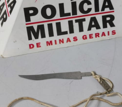 Homem é preso após ameaçar pais com faca no bairro Vila Rosa; um dos idosos é acamado
