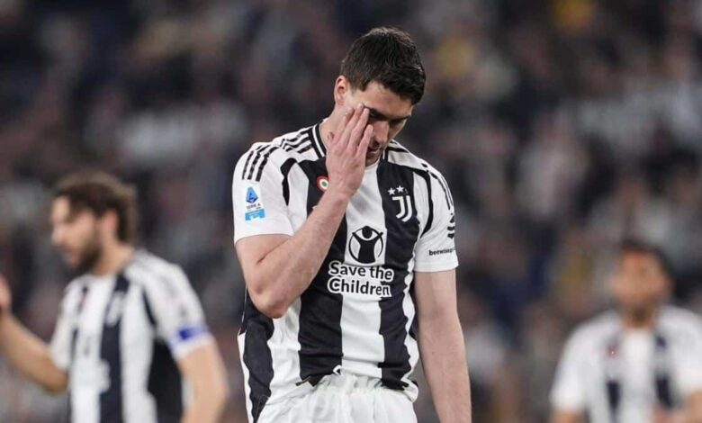 Juve-Vlahovic, spunta la pista italiana? Quanto pesa a bilancio e dove può andare davvero
