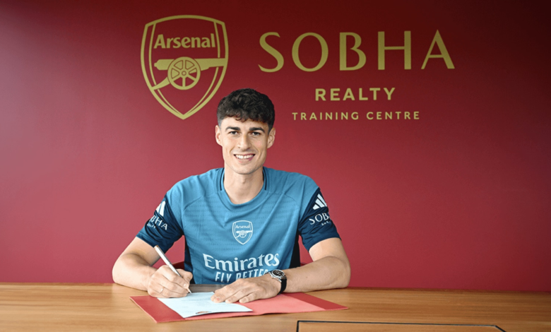 Kepa Arrizabalaga signs for Arsenal