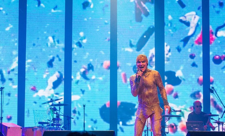 Ney Matogrosso volta a Portugal em outubro com show em Gondomar