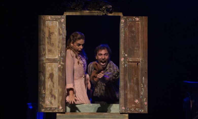 Clássico da TV, ‘O Cravo e a Rosa’ ganha versão teatral com apresentações em Goiânia