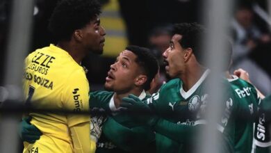 Palmeiras foi prejudicado contra o Corinthians? Colunistas são unânimes