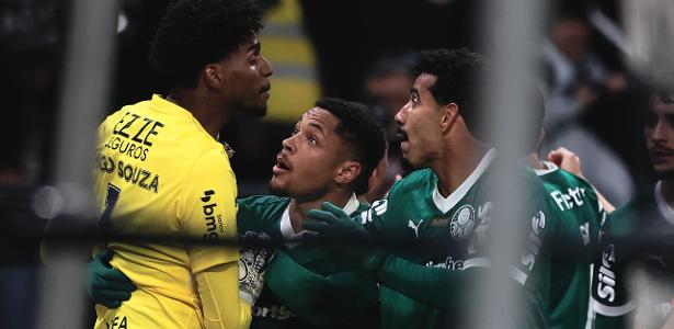 Palmeiras foi prejudicado contra o Corinthians? Colunistas são unânimes