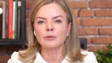 Gleisi reage a post de Trump defendendo Bolsonaro