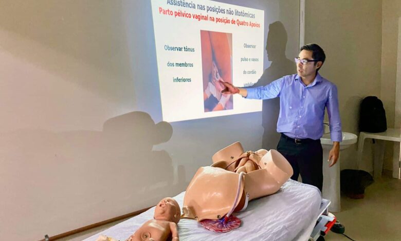 Sesau promove curso sobre emergências obstétricas
