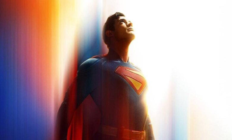 Superman discute imigração e é um filme político, diz James Gunn