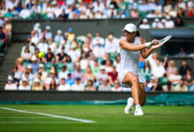 Swiatek, Tauson clear paths to a Wimbledon showdown