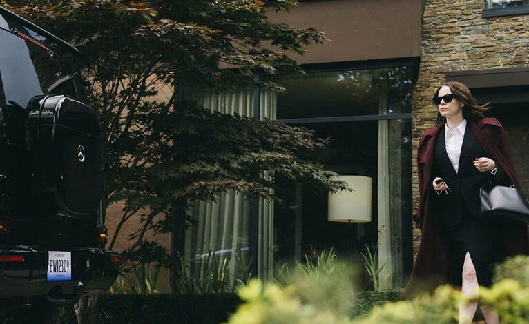 novo longa de Yorgos Lanthimos com Emma Stone ganha teaser; confira!