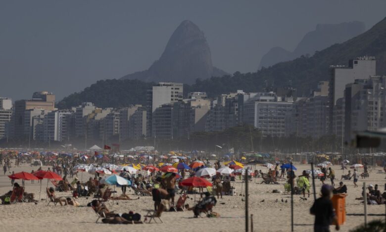 PM apreende mais de 170 menores de idade por furto ou depredação na orla durante veranico que lotou praias do Rio